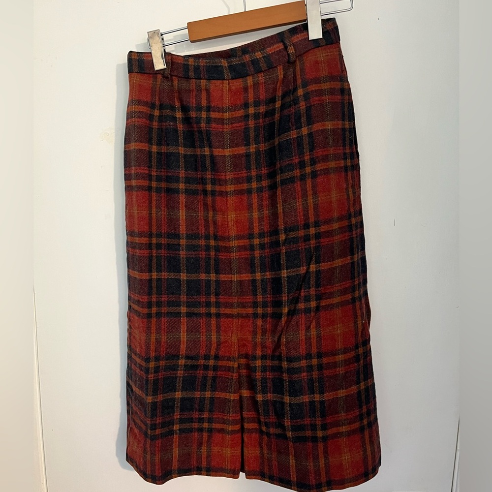 Elegant Plaid Midi Skirt in Red and Black 26” waist